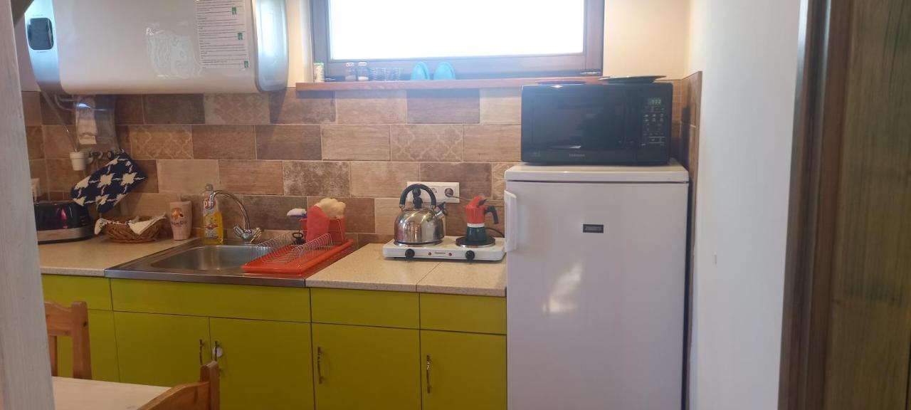 Ket Puli Vendeghaz Apartment Bichișciaba Exterior foto